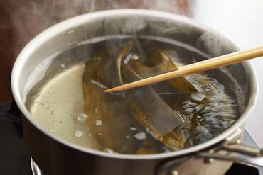 Kombu dashi