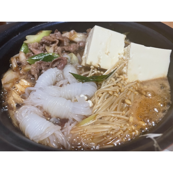 shirataki itokonnnyaku dish